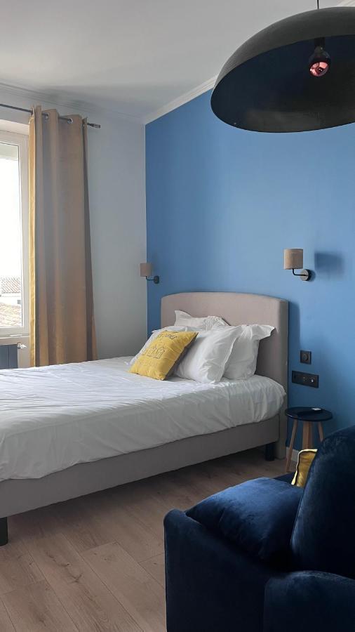 Hotel 2 Etoiles Et Restaurant Le Galet Bleu Fouras Dış mekan fotoğraf